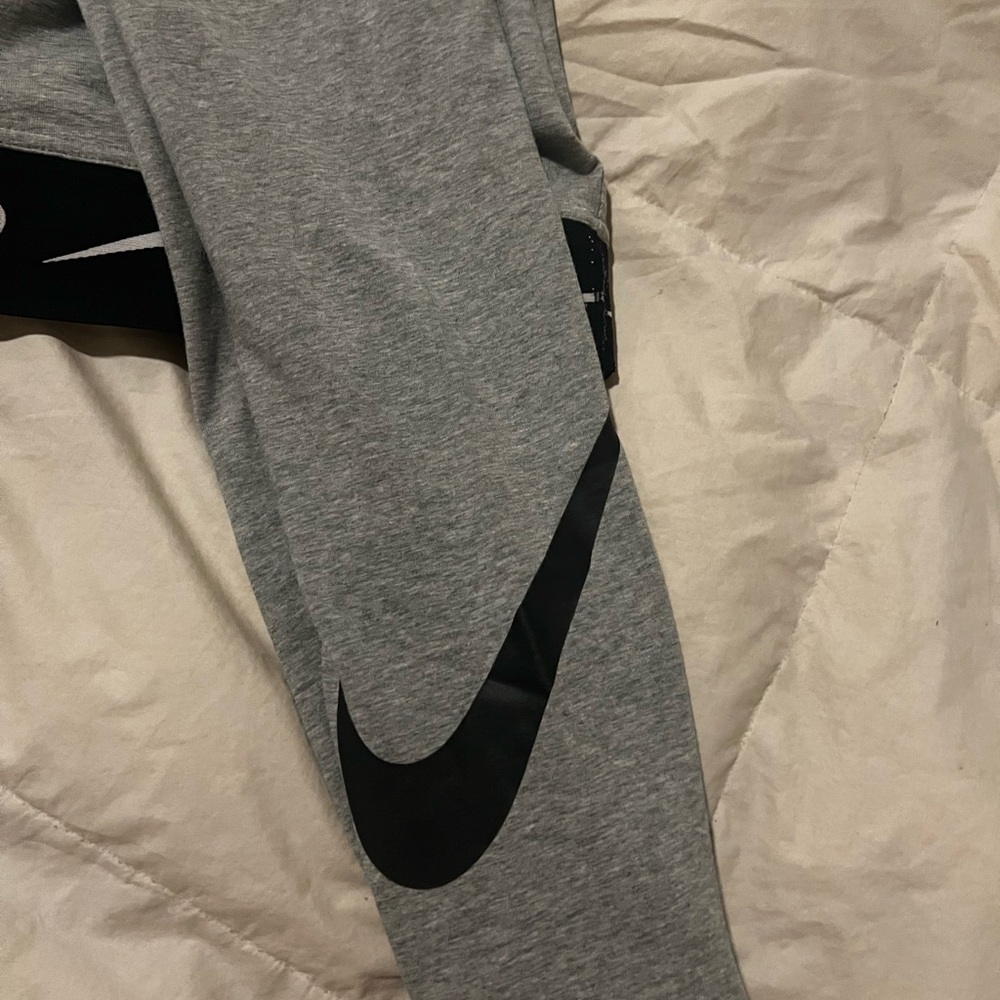 Nike Pro Leggings - image 3